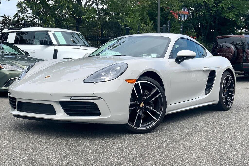 2024 Porsche 718 Cayman Style Edition