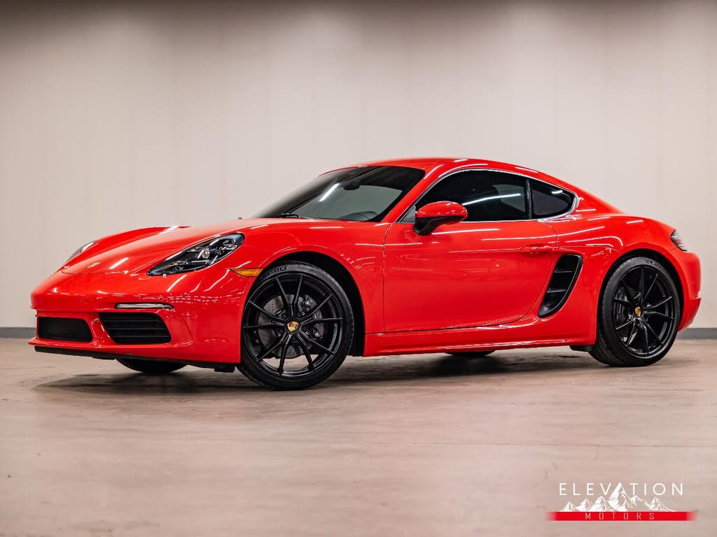 2022 Porsche 718 Cayman T