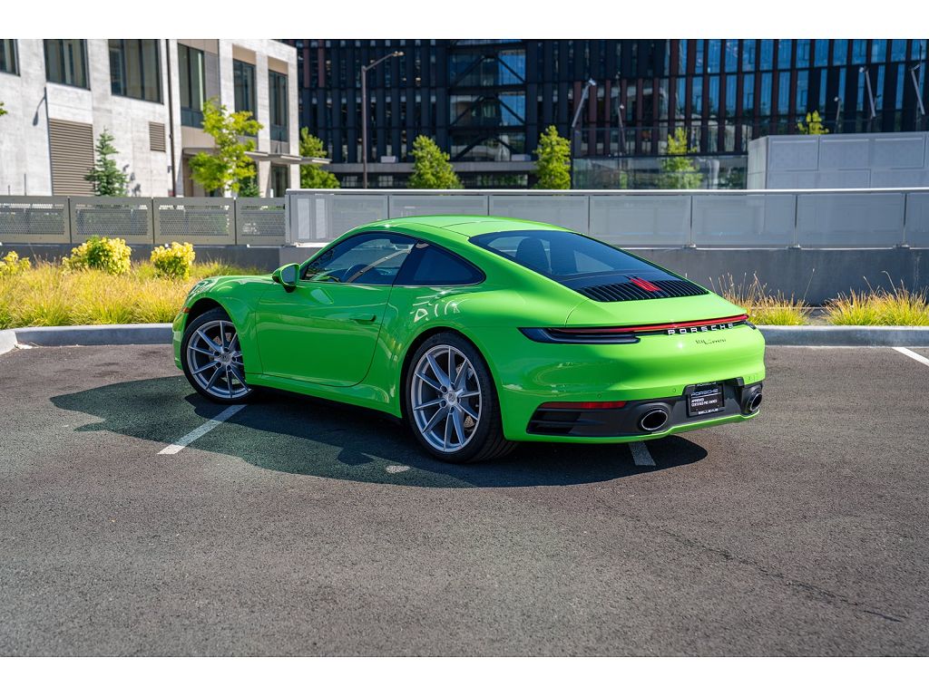 2020 Porsche 911 Carrera 4