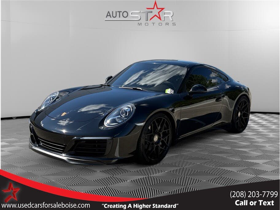 2017 Porsche 911 Carrera 4