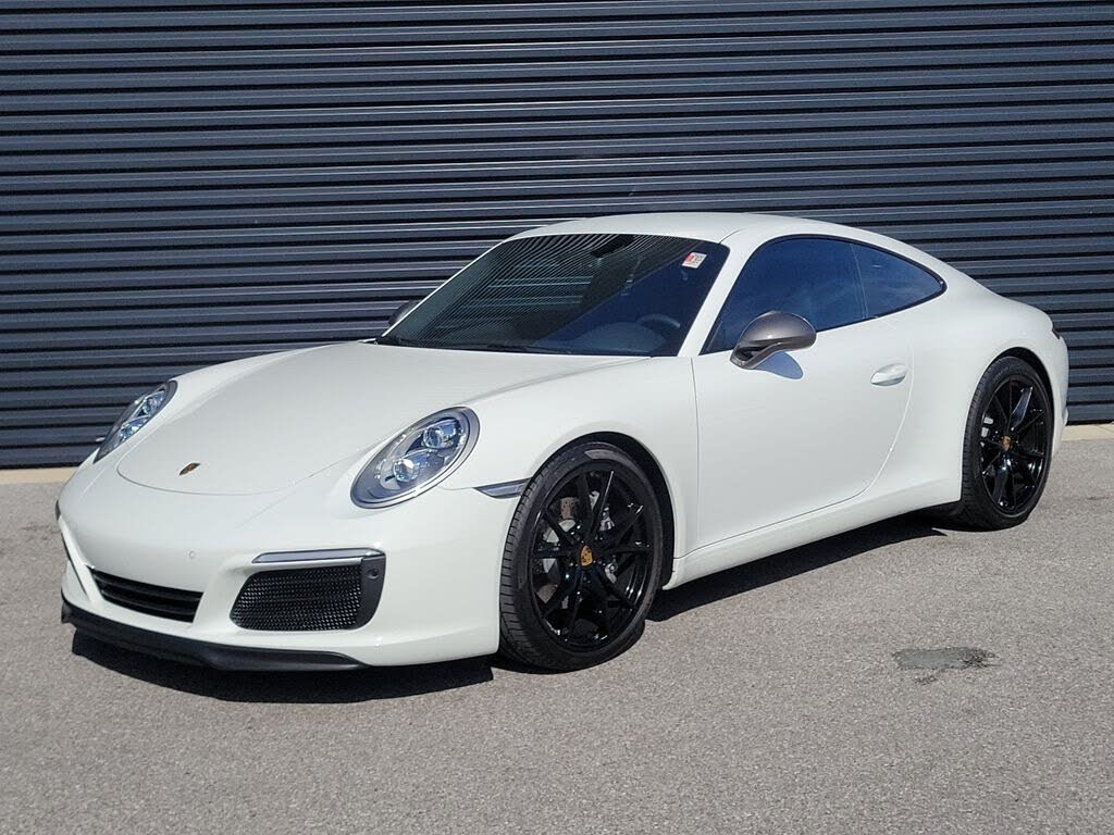 2019 Porsche 911 Carrera 4
