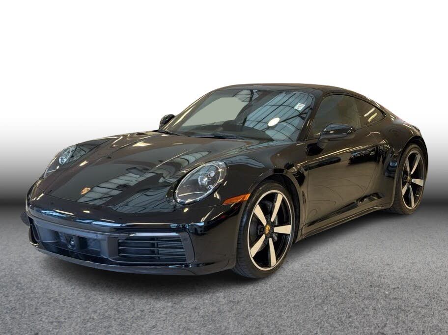 2020 Porsche 911 Carrera