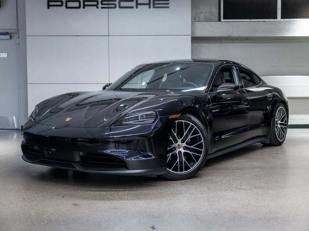 2025 Porsche Taycan photo 1