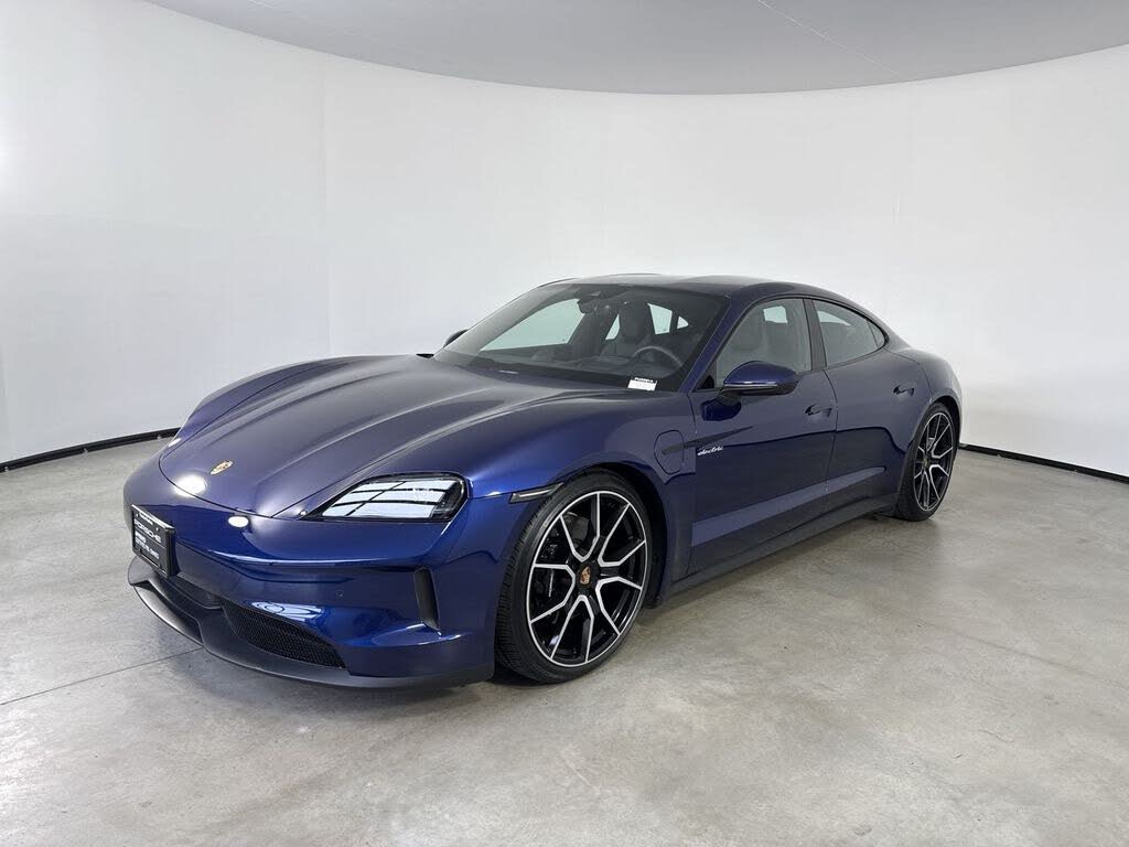 2025 Porsche Taycan 4