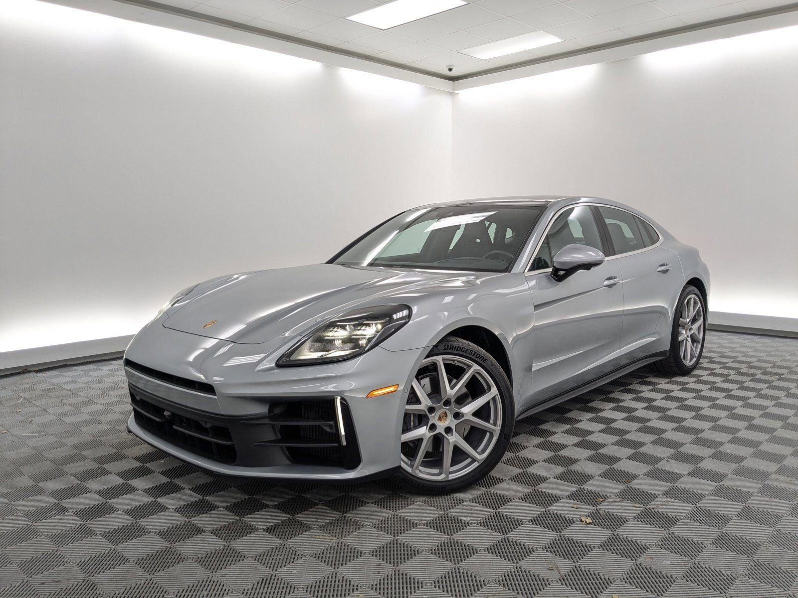 2025 Porsche Panamera