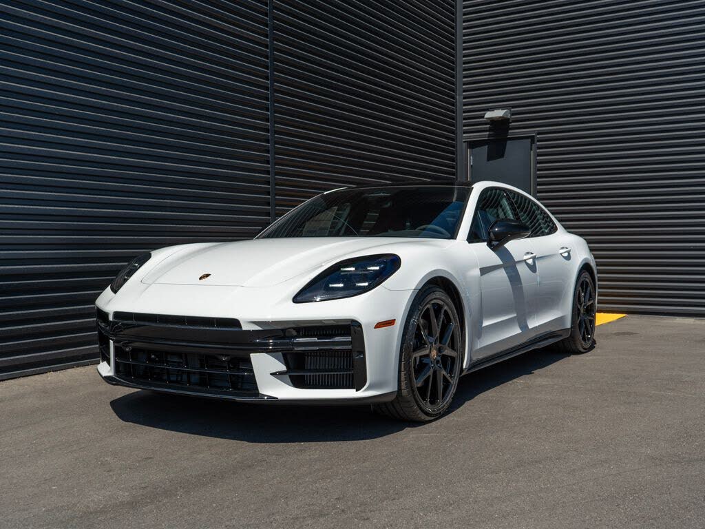 2026 Porsche Panamera