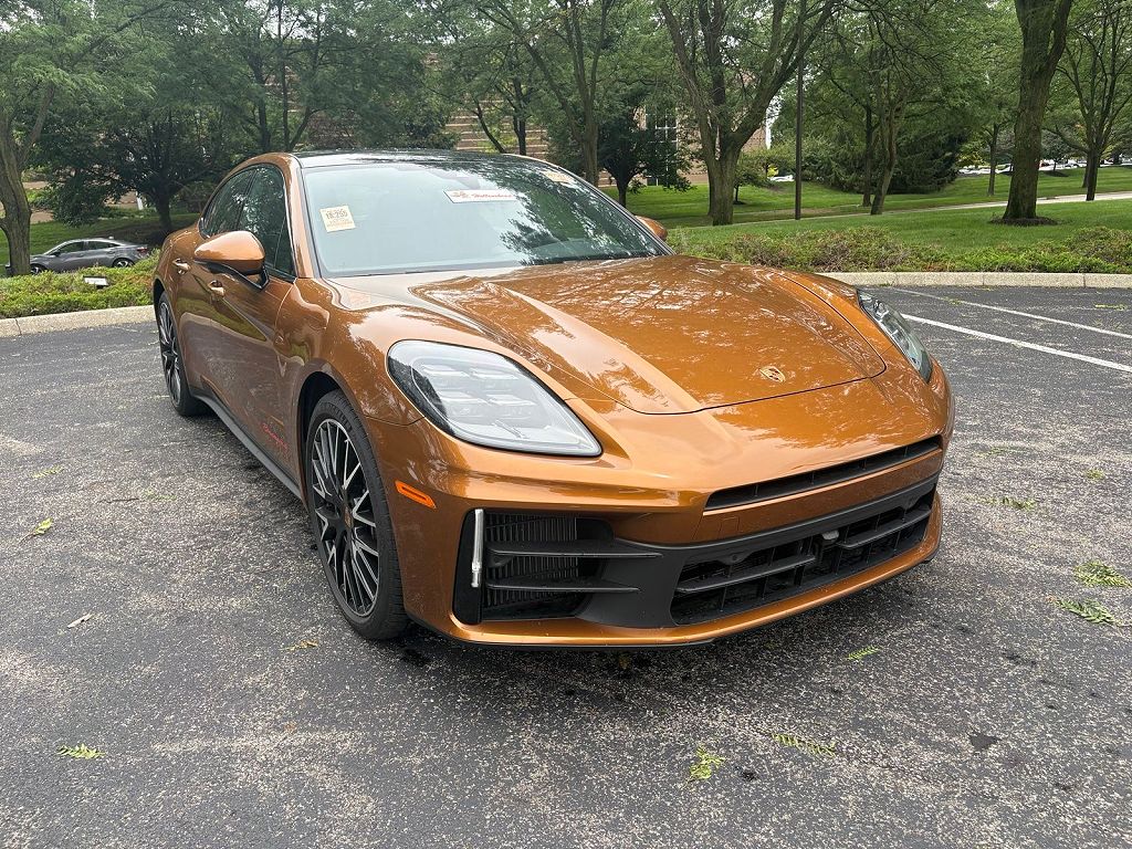 2025 Porsche Panamera 4