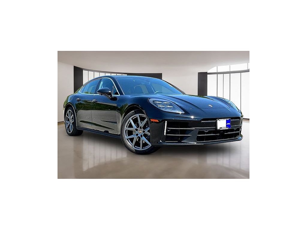 2025 Porsche Panamera 4