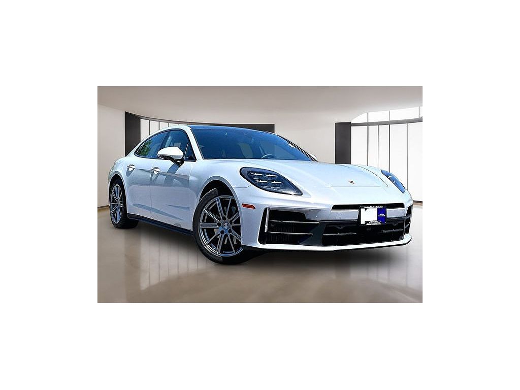 2025 Porsche Panamera 4