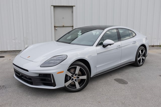 2025 Porsche Panamera