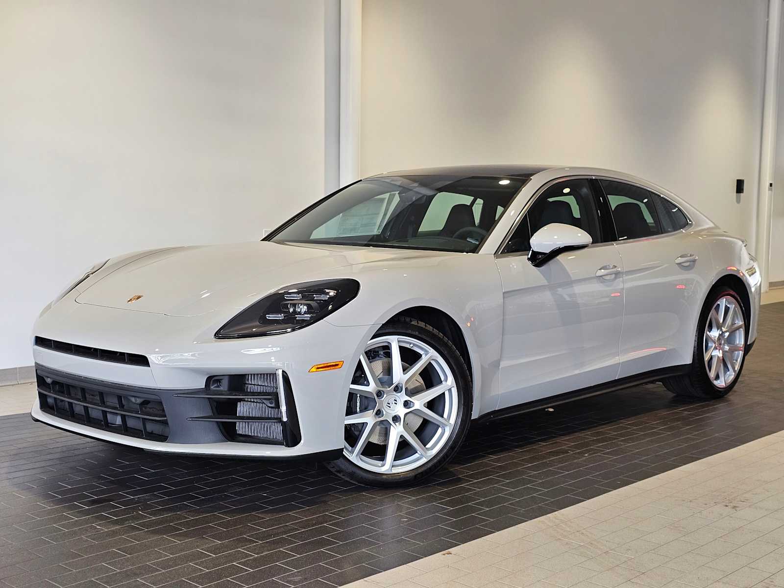 2025 Porsche Panamera