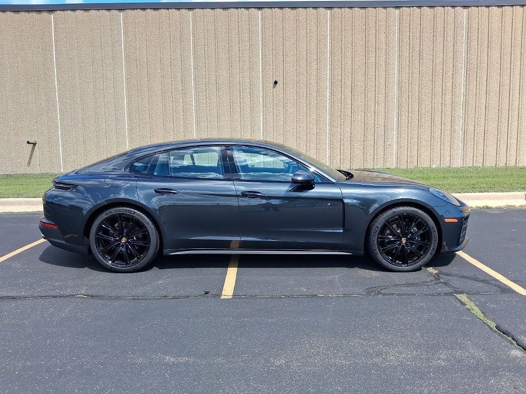2025 Porsche Panamera