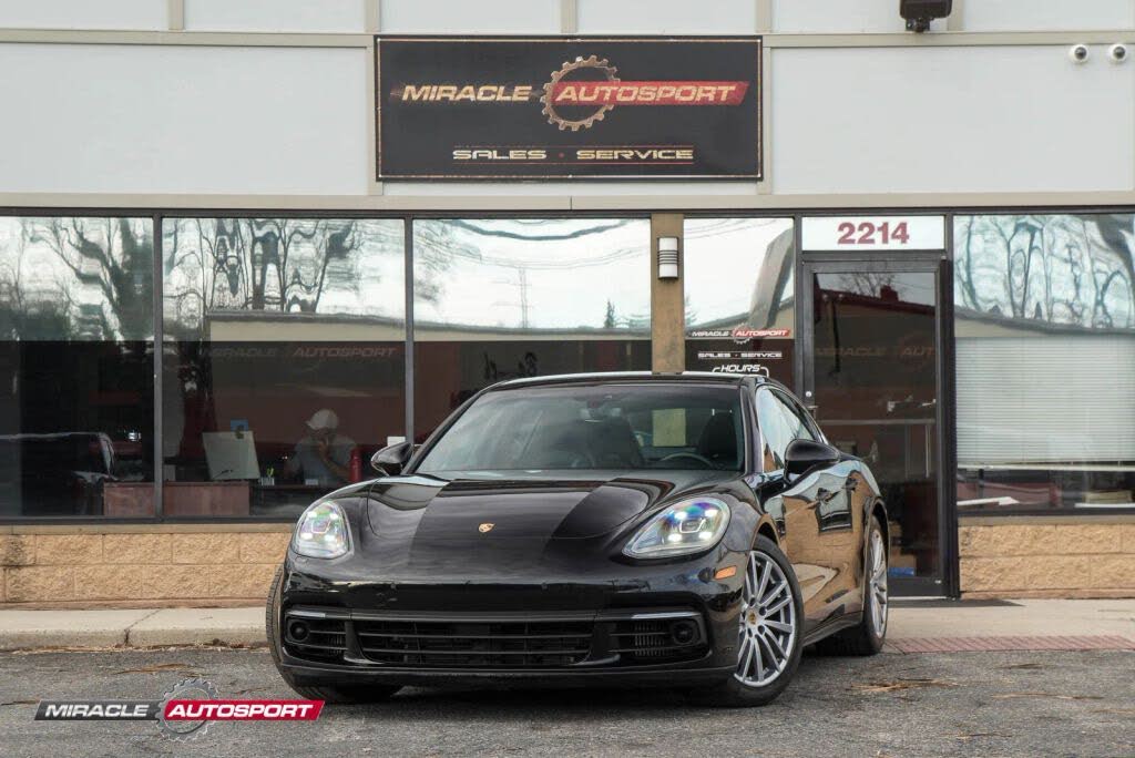 2017 Porsche Panamera 4S