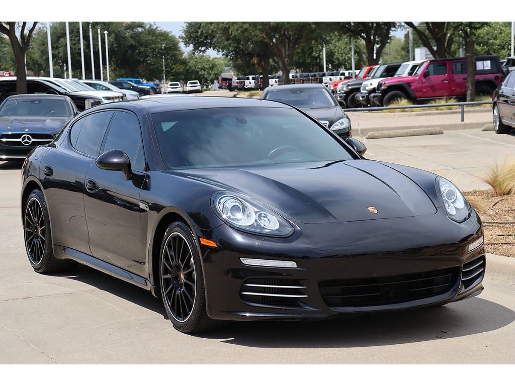 2014 Porsche Panamera 4S