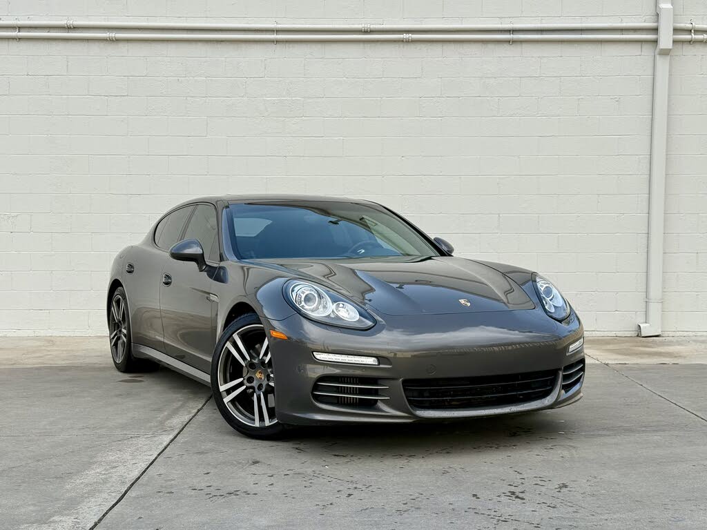 2015 Porsche Panamera S