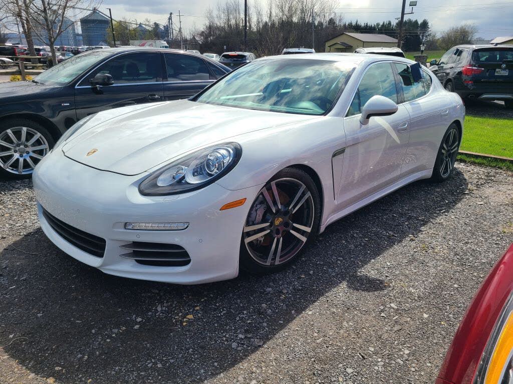 2014 Porsche Panamera 4S
