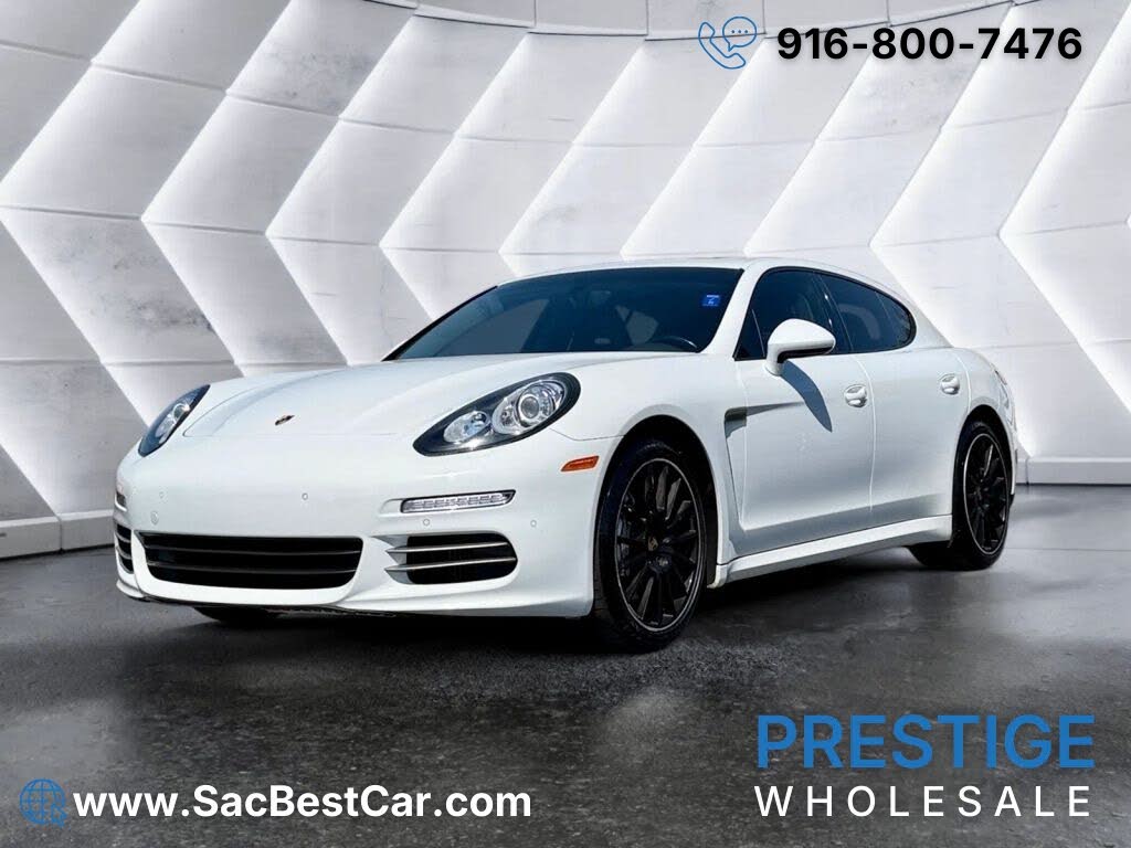 2015 Porsche Panamera 4S