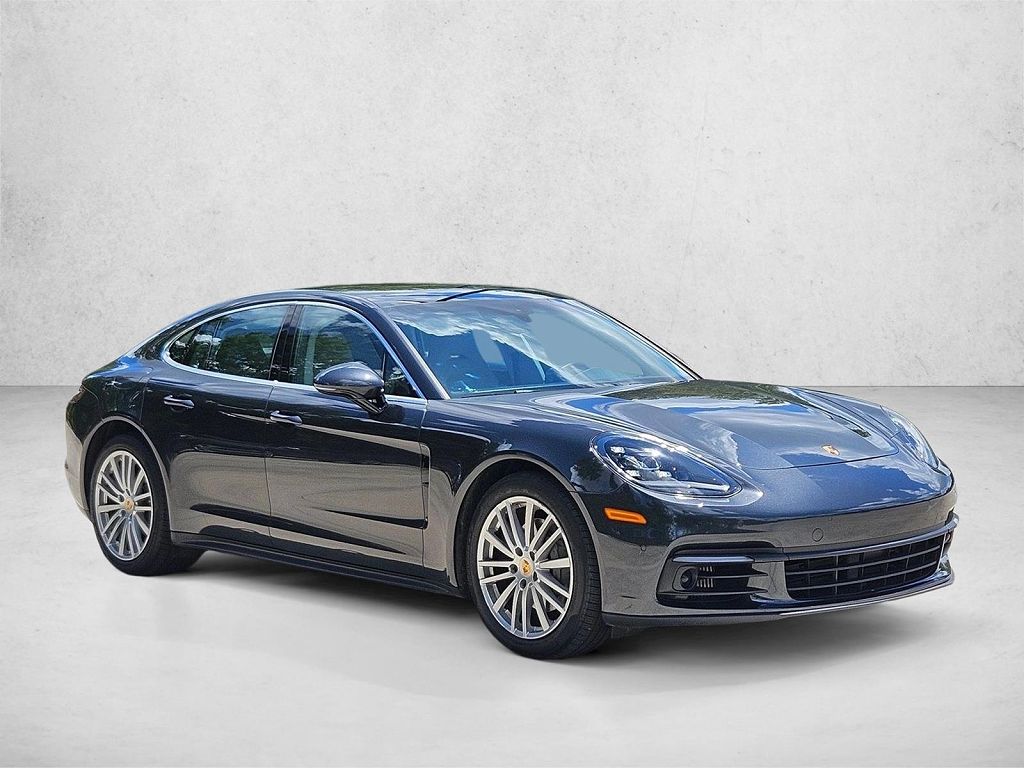 2017 Porsche Panamera