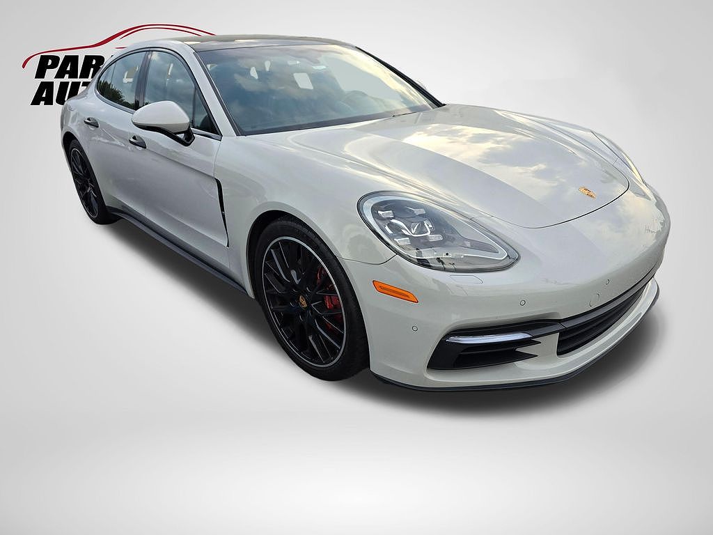 2018 Porsche Panamera 4S
