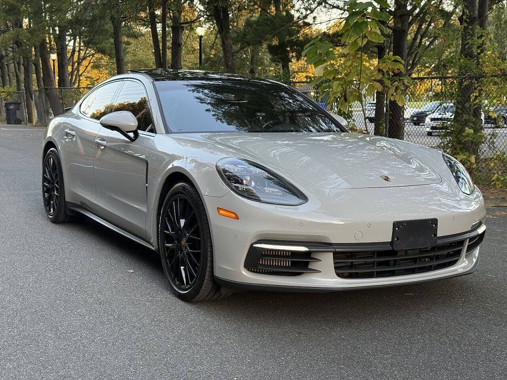 2018 Porsche Panamera 4S