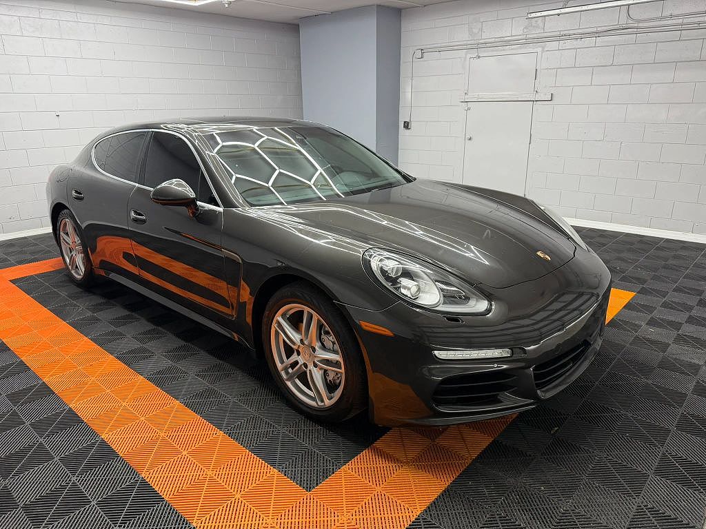 2016 Porsche Panamera 4S
