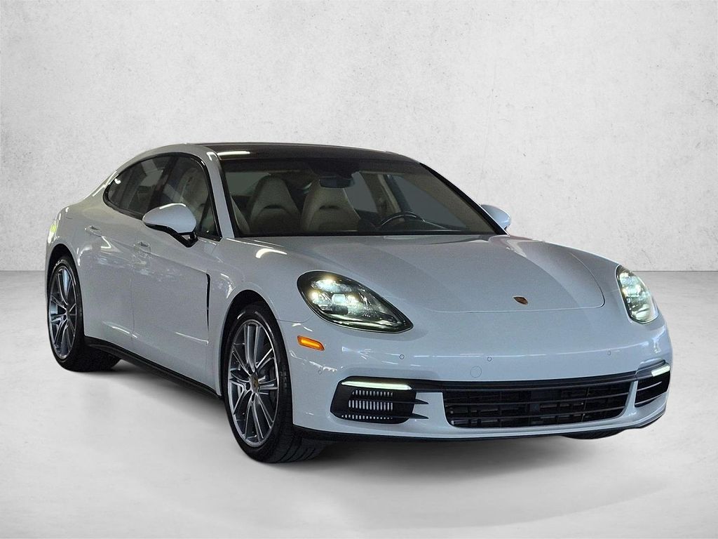 2018 Porsche Panamera 4S