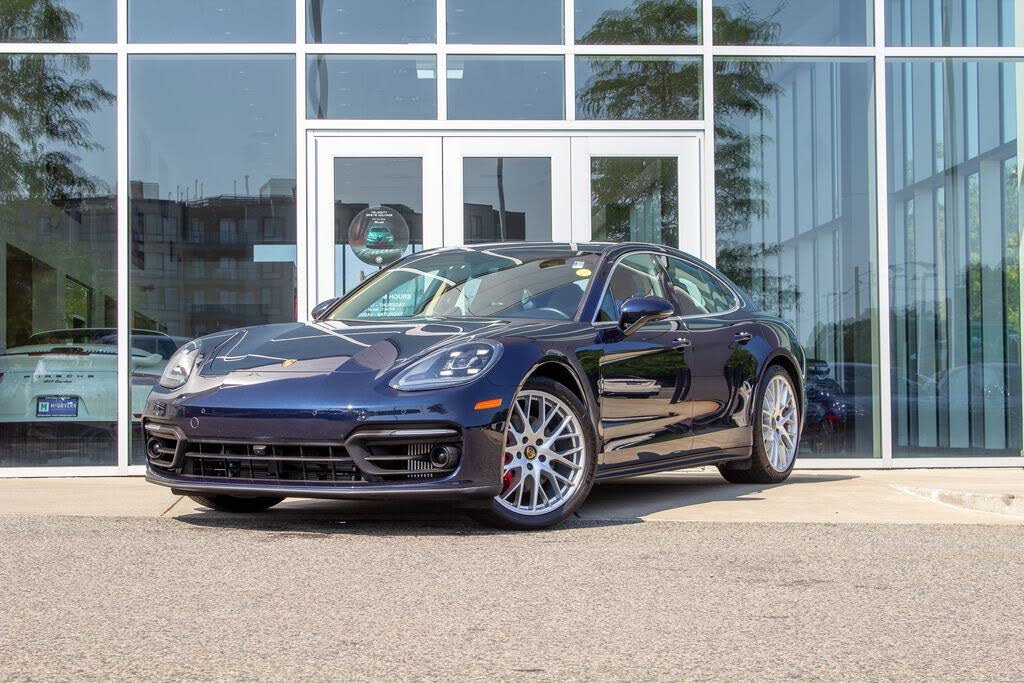 2022 Porsche Panamera 4S
