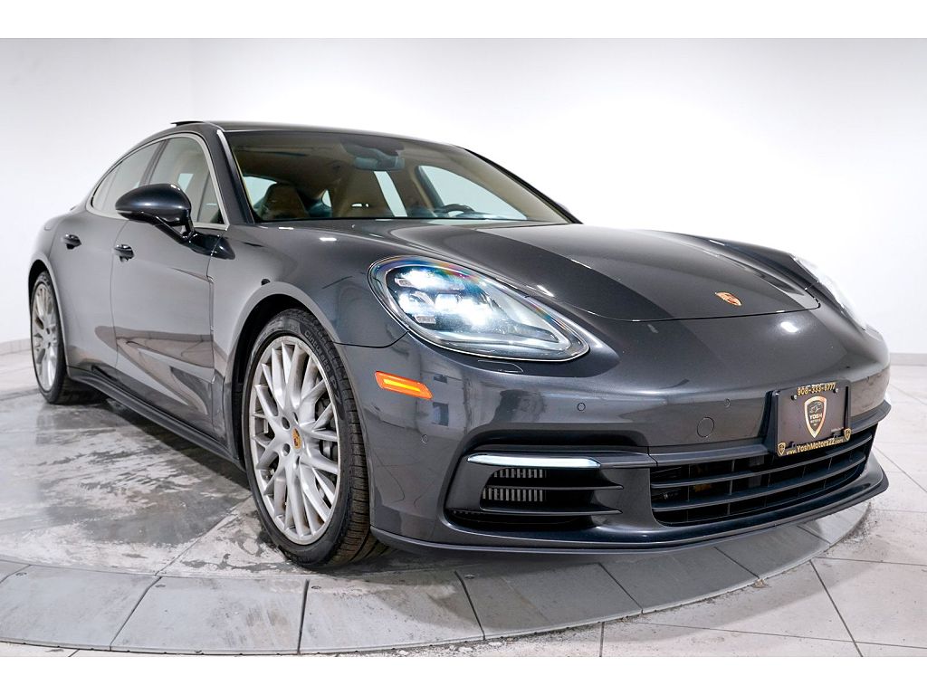 2018 Porsche Panamera