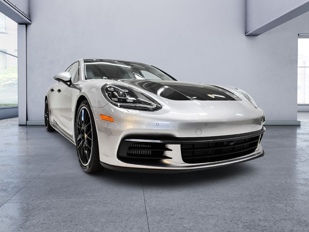 2018 Porsche Panamera 4S