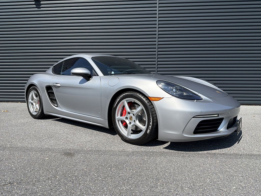 2023 Porsche 718 Cayman S