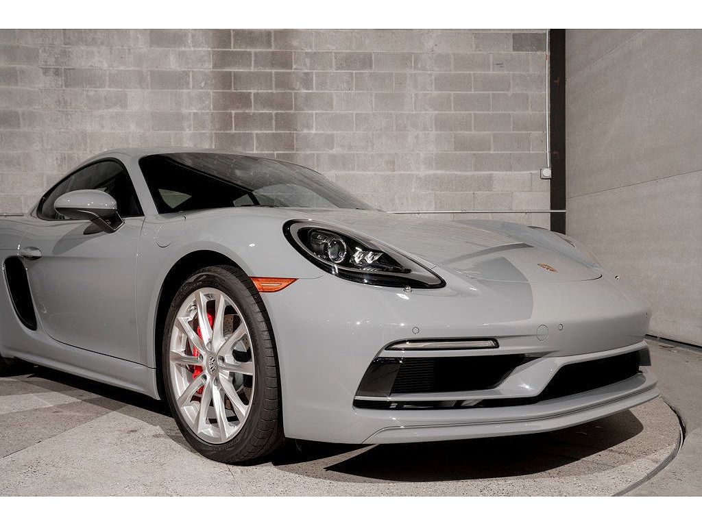 2025 Porsche 718 Cayman S
