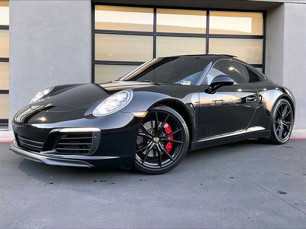 2018 Porsche 911 Carrera GTS