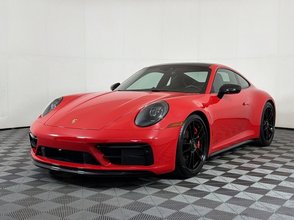 2024 Porsche 911 Carrera 4 GTS