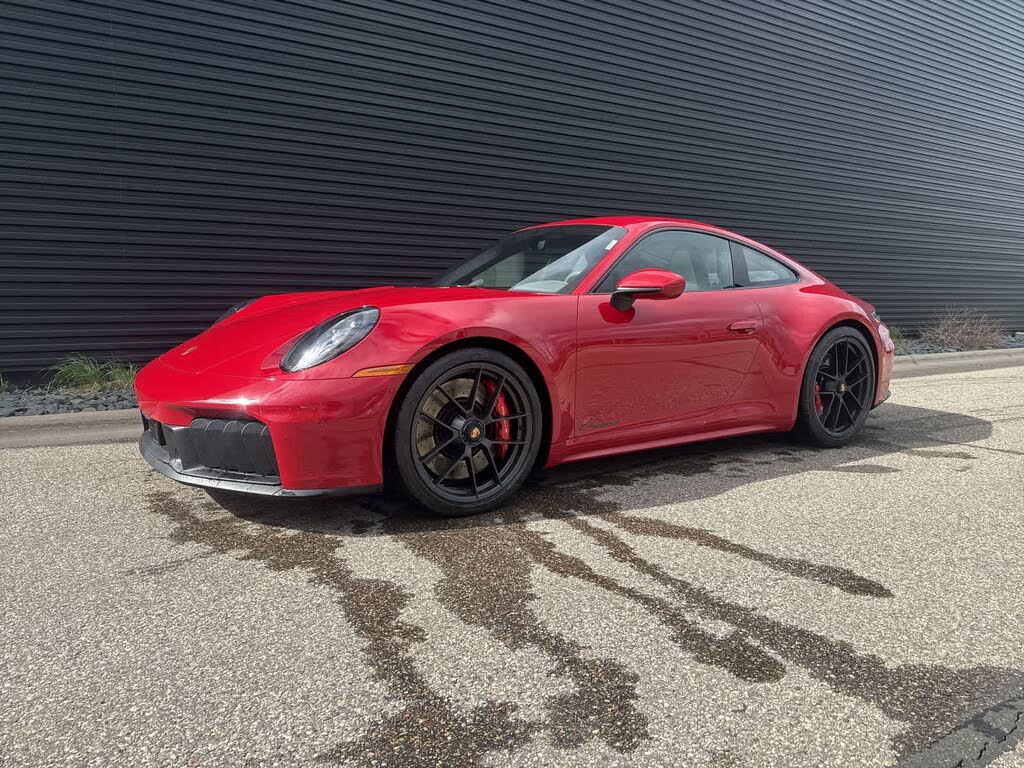 2025 Porsche 911 Carrera GTS