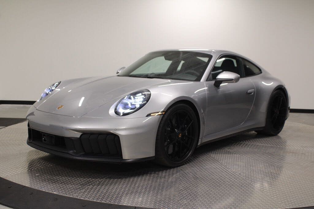 2026 Porsche 911 Carrera 4 GTS