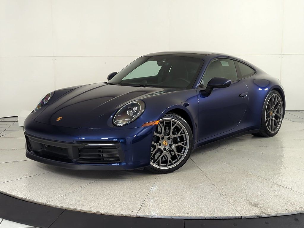 2023 Porsche 911 Carrera 4 GTS