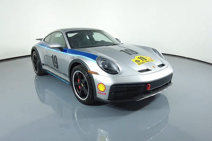 2023 Porsche 911 Carrera 4 GTS