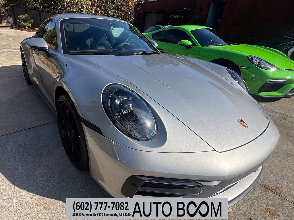 2024 Porsche 911 Carrera 4 GTS