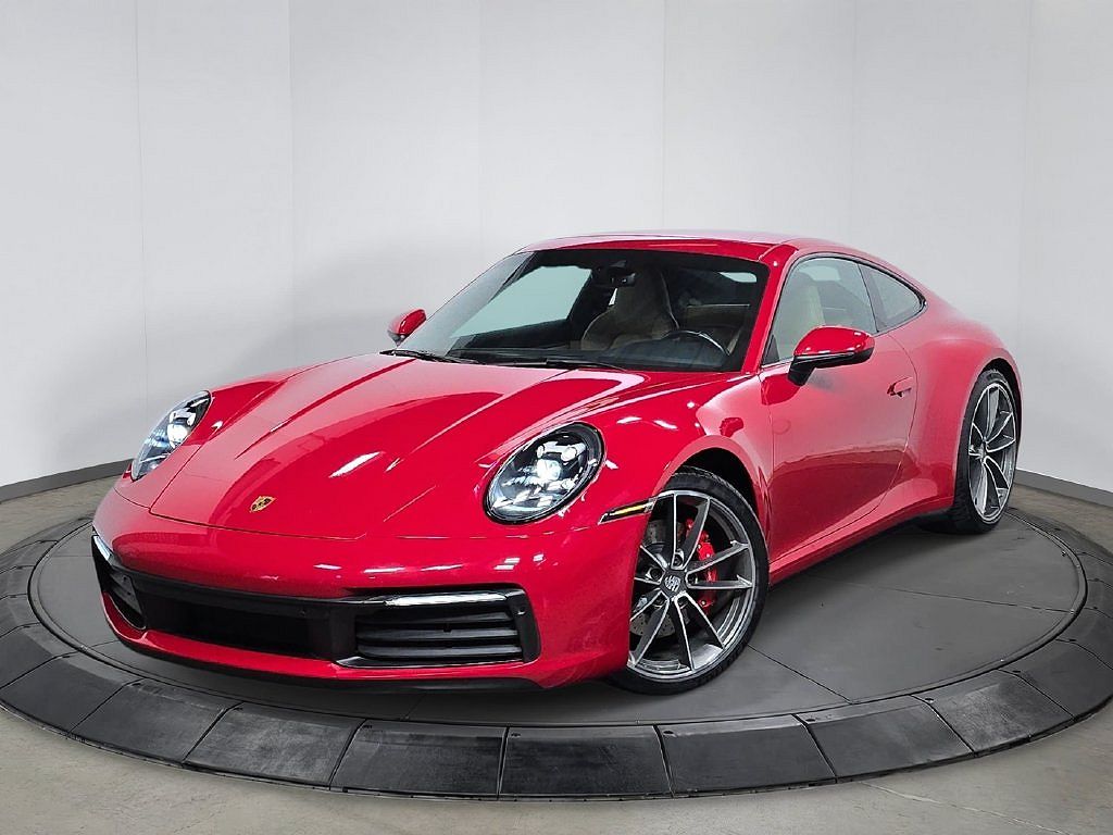 2024 Porsche 911 Carrera 4 GTS