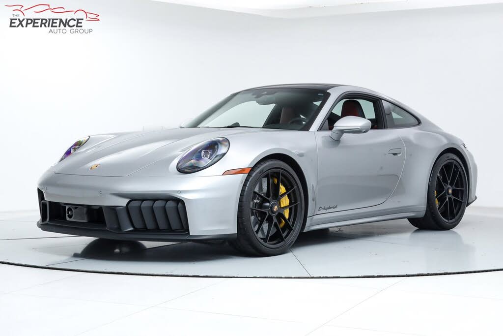 2025 Porsche 911 Carrera GTS
