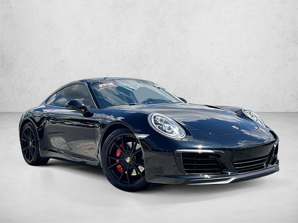 2018 Porsche 911 Carrera GTS