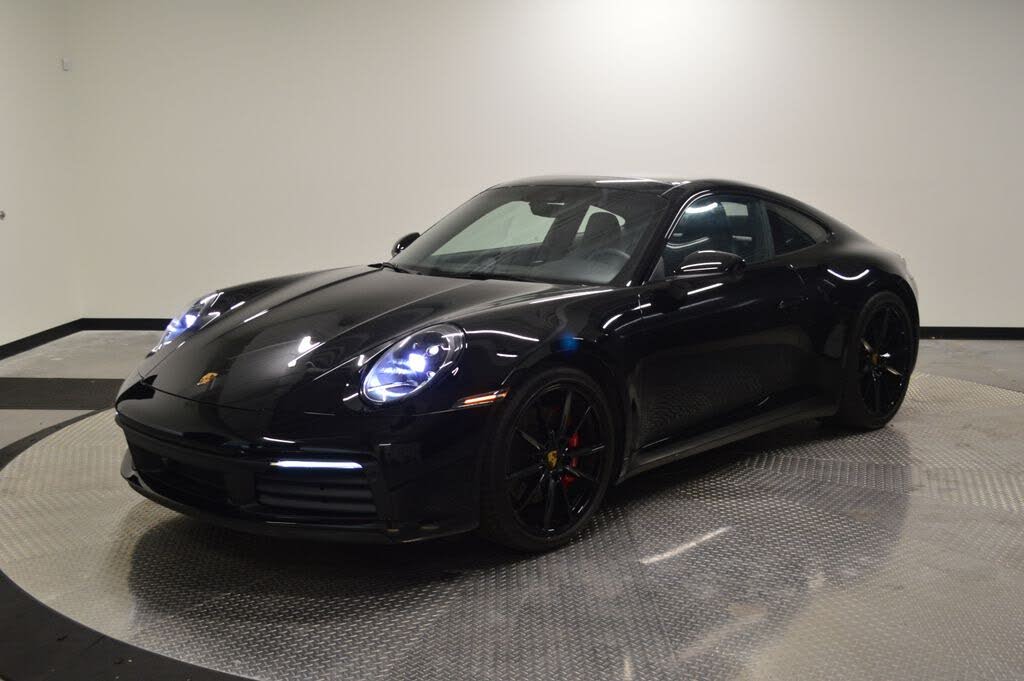 2024 Porsche 911 Carrera 4 GTS