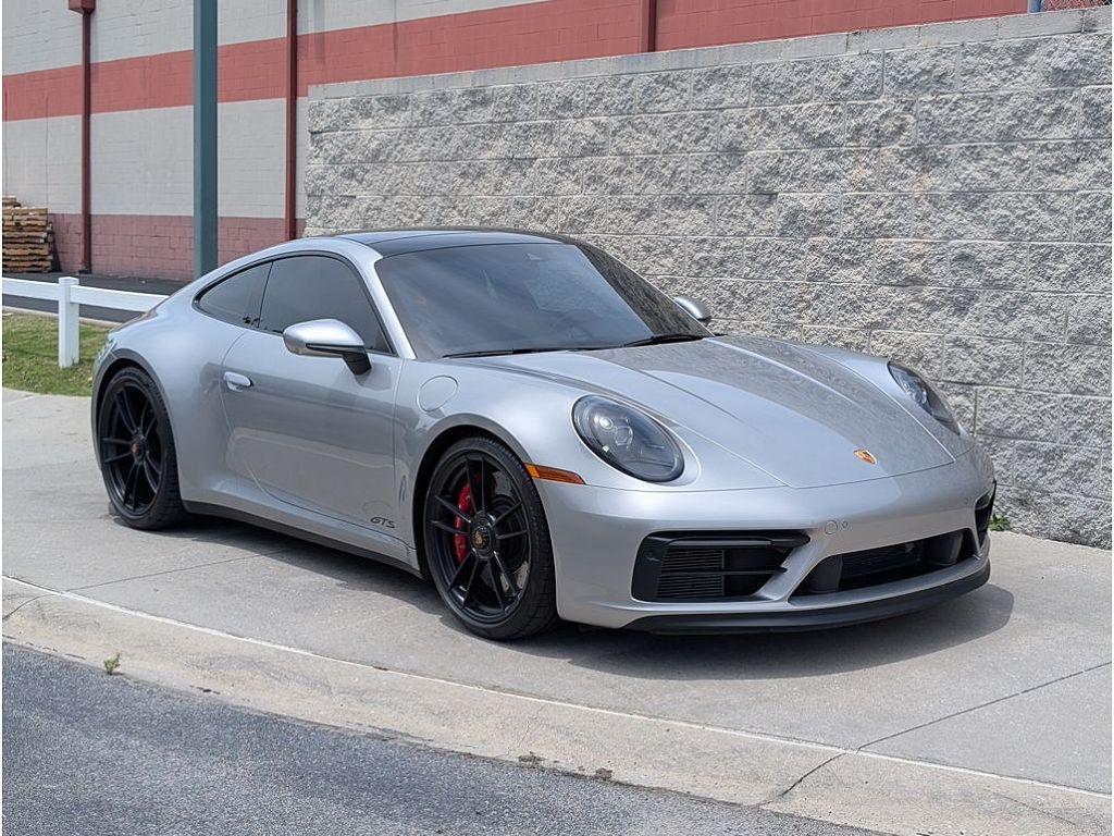 2022 Porsche 911 Carrera GTS