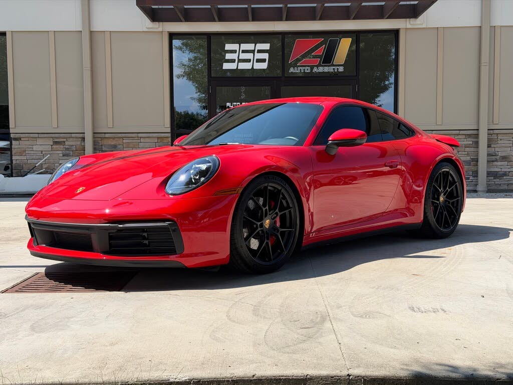 2024 Porsche 911 Carrera 4 GTS