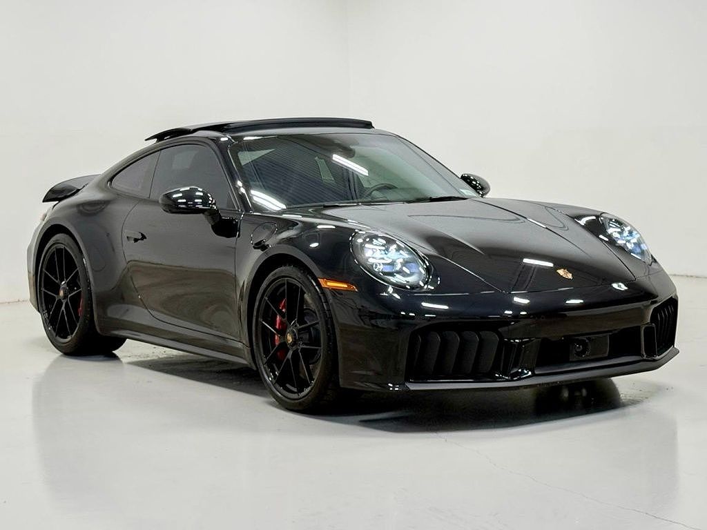 2026 Porsche 911 Carrera 4 GTS