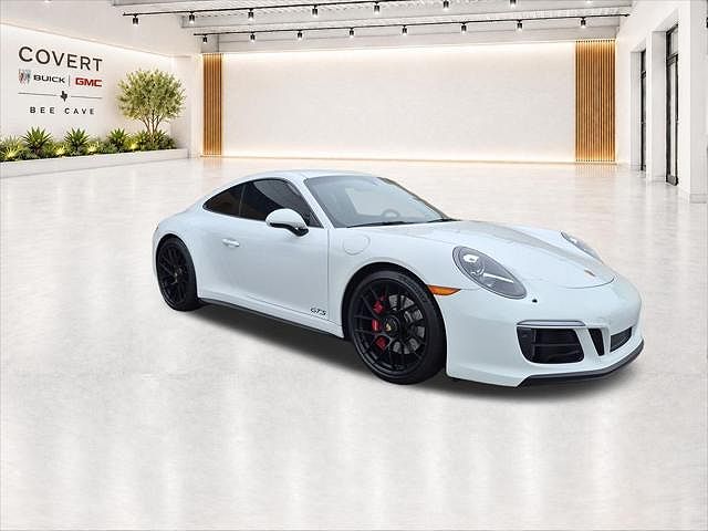 2018 Porsche 911 Carrera 4 GTS
