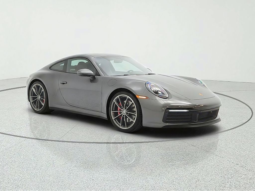 2022 Porsche 911 Carrera 4 GTS