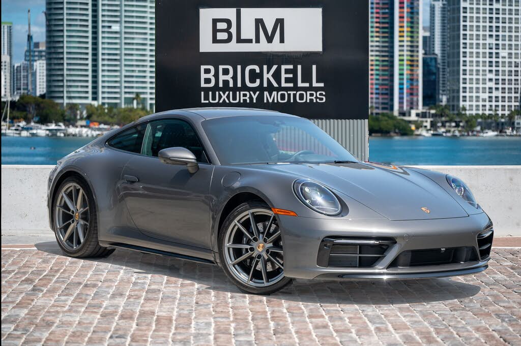 2024 Porsche 911 Carrera 4 GTS