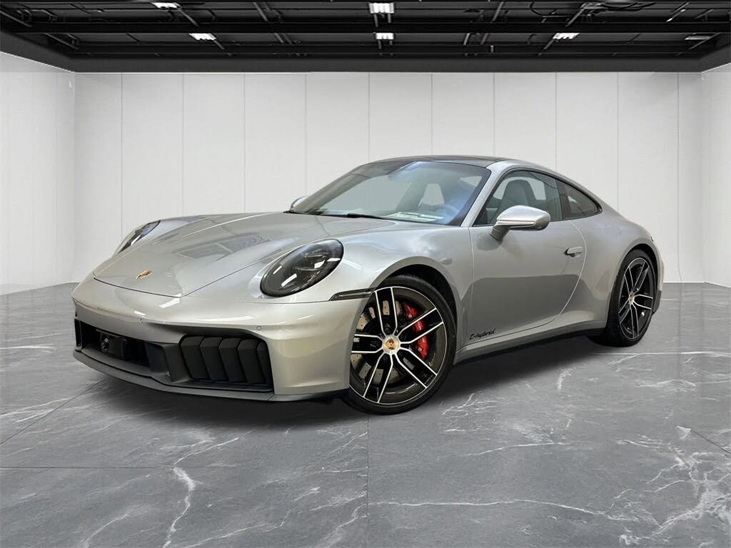 2025 Porsche 911 Carrera GTS