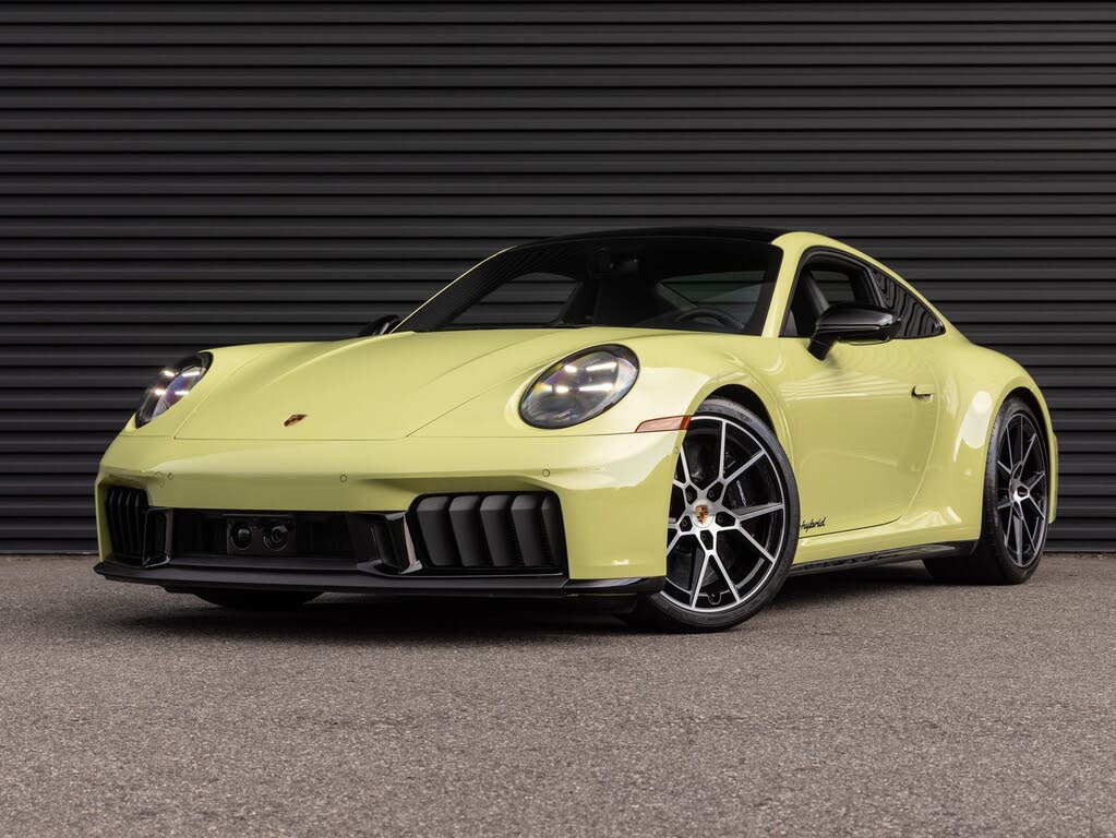 2025 Porsche 911 Carrera GTS
